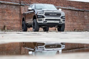 Ram 1500 Suspension Lift Kit - Front + Rear - Rough Country - 5 Inch Lift, Air Ride - '19-'24